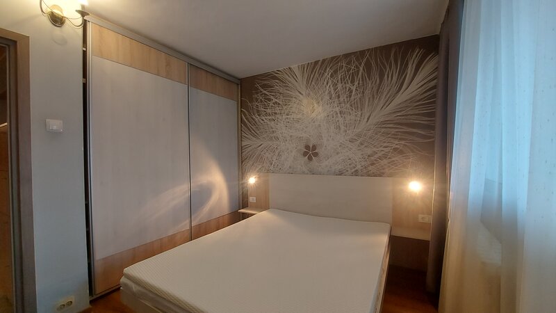 Tineretului, Cantemir, 2 camere decomandate,